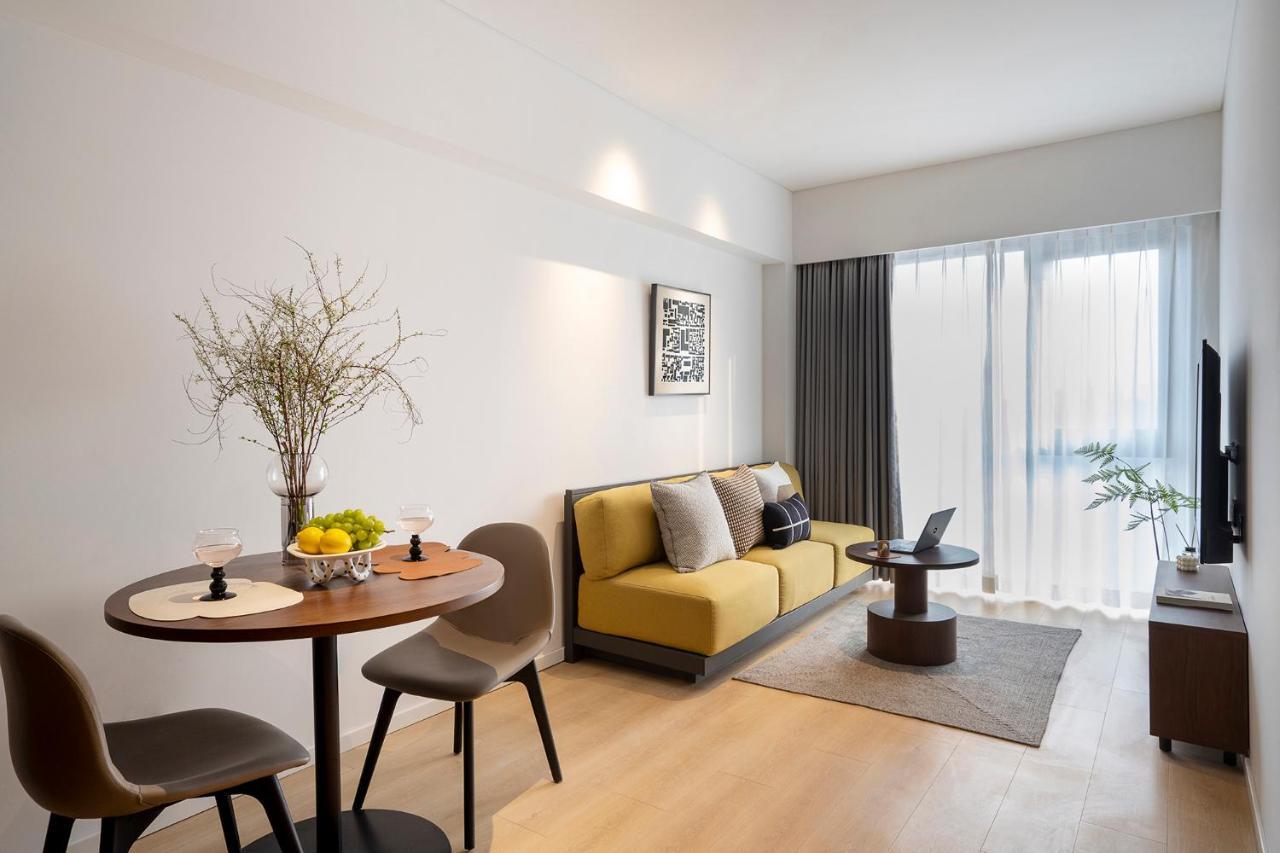 Base-Beijing Wangfujing Serviced Apartment- In Hutong &Bike Rental &Close To Forbidden City, Tian'Anmen Square &Subway Nearby &Free Coffee &Washing Machine,Kitchen &Restaurant Discount &English Speaking &High Speed Free Wifi Экстерьер фото