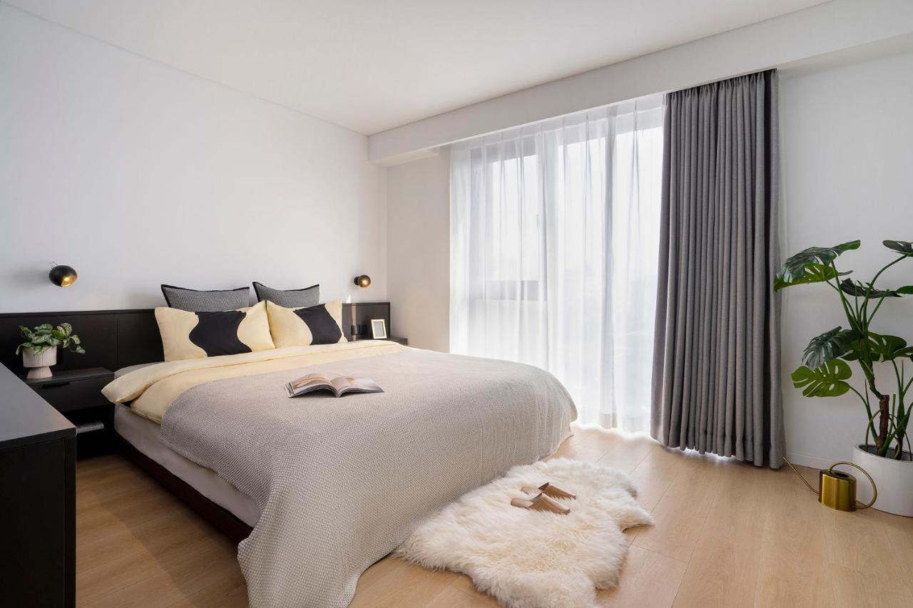 Base-Beijing Wangfujing Serviced Apartment- In Hutong &Bike Rental &Close To Forbidden City, Tian'Anmen Square &Subway Nearby &Free Coffee &Washing Machine,Kitchen &Restaurant Discount &English Speaking &High Speed Free Wifi Экстерьер фото