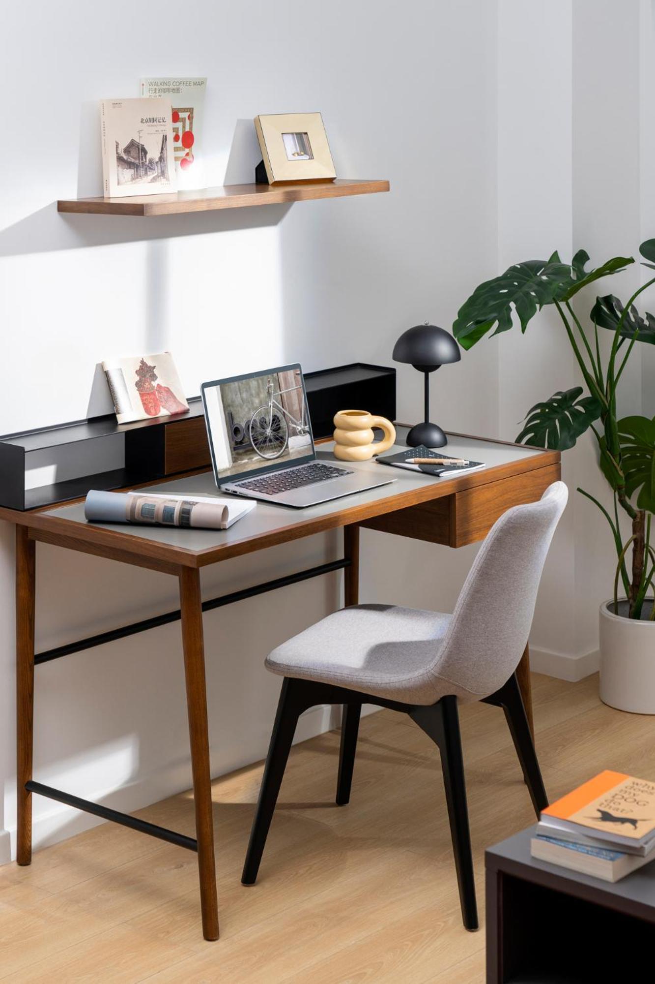 Base-Beijing Wangfujing Serviced Apartment- In Hutong &Bike Rental &Close To Forbidden City, Tian'Anmen Square &Subway Nearby &Free Coffee &Washing Machine,Kitchen &Restaurant Discount &English Speaking &High Speed Free Wifi Экстерьер фото A home office