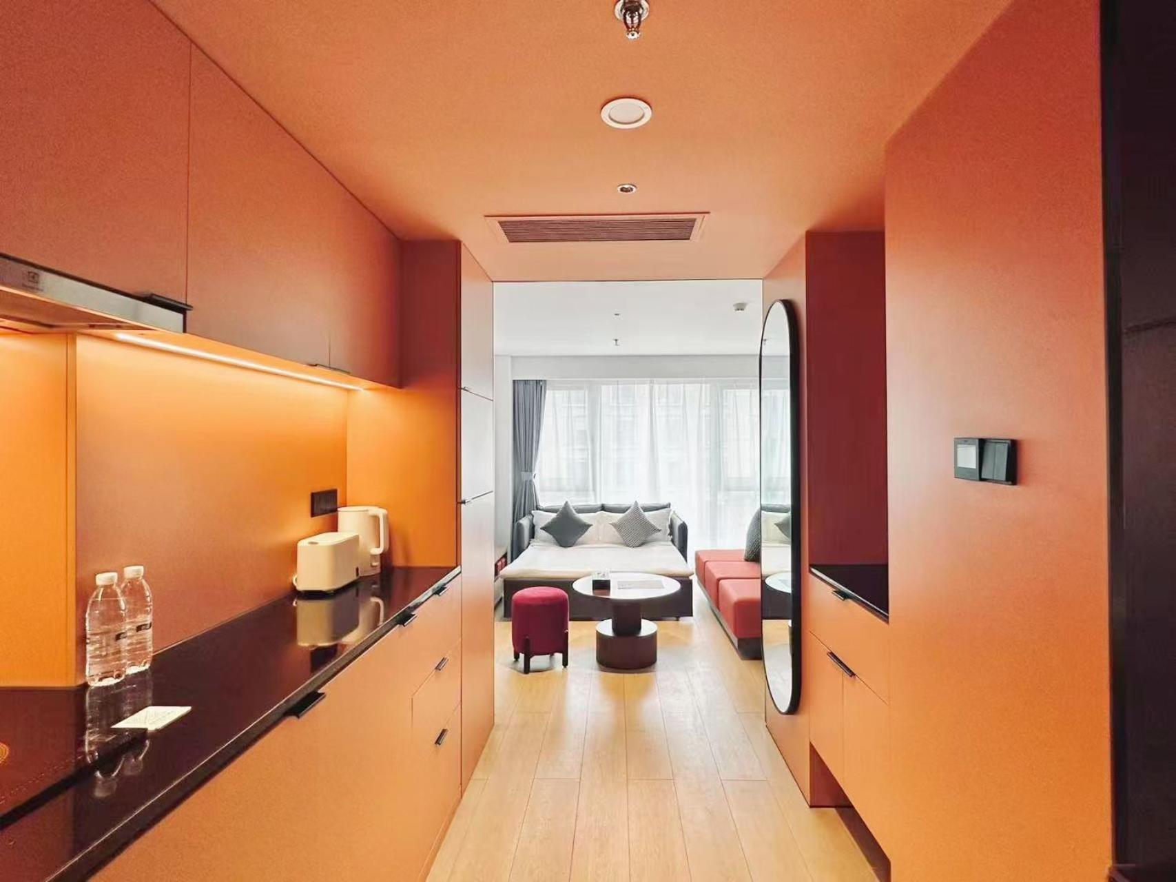 Base-Beijing Wangfujing Serviced Apartment- In Hutong &Bike Rental &Close To Forbidden City, Tian'Anmen Square &Subway Nearby &Free Coffee &Washing Machine,Kitchen &Restaurant Discount &English Speaking &High Speed Free Wifi Экстерьер фото